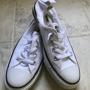 White textured line converse- never worn